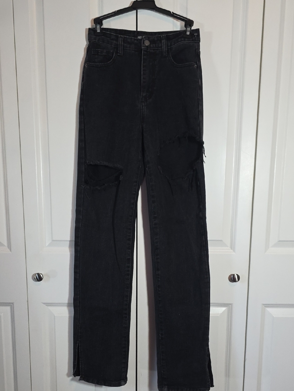 PrettyLittleThing Black High-Waist Distressed Jeans